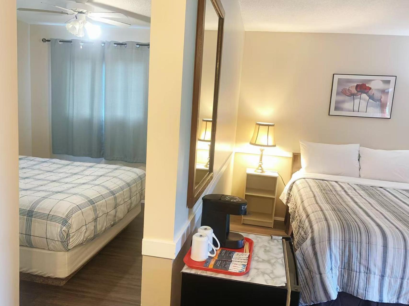 Rivermount Motel Little Fort Екстер'єр фото