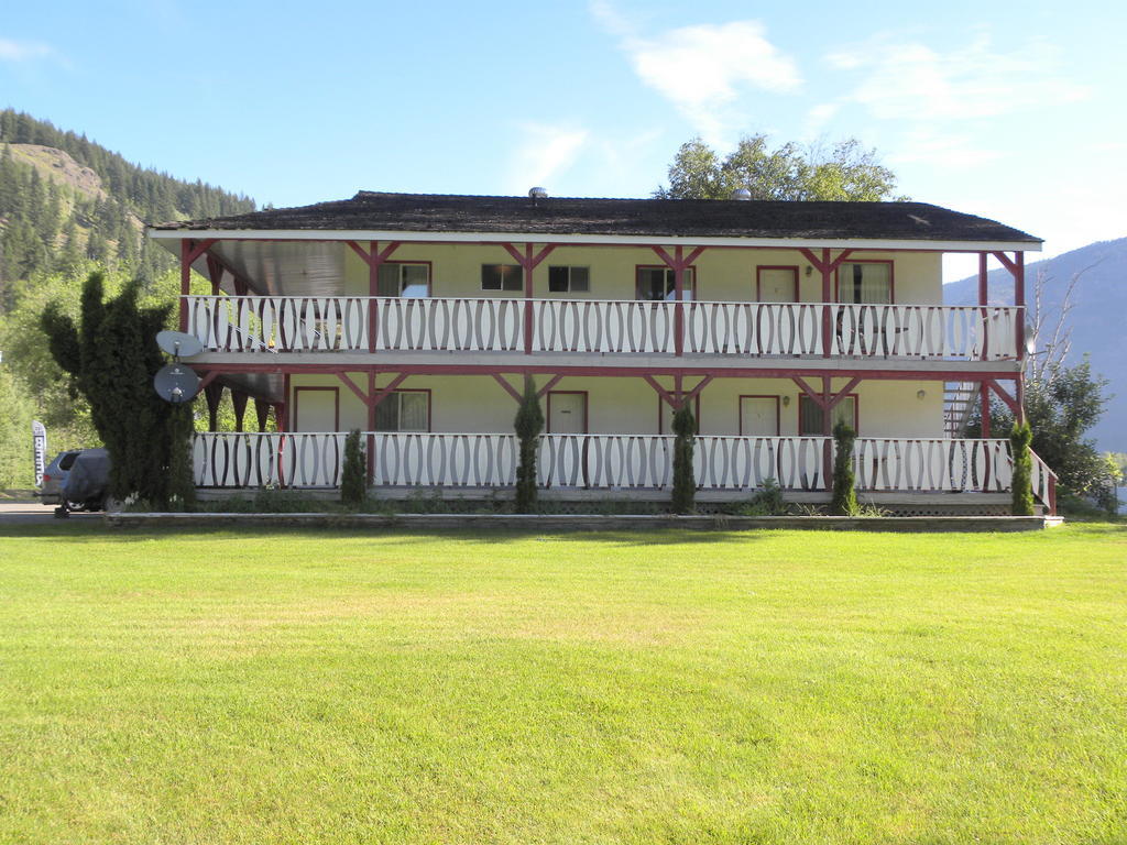 Rivermount Motel Little Fort Екстер'єр фото